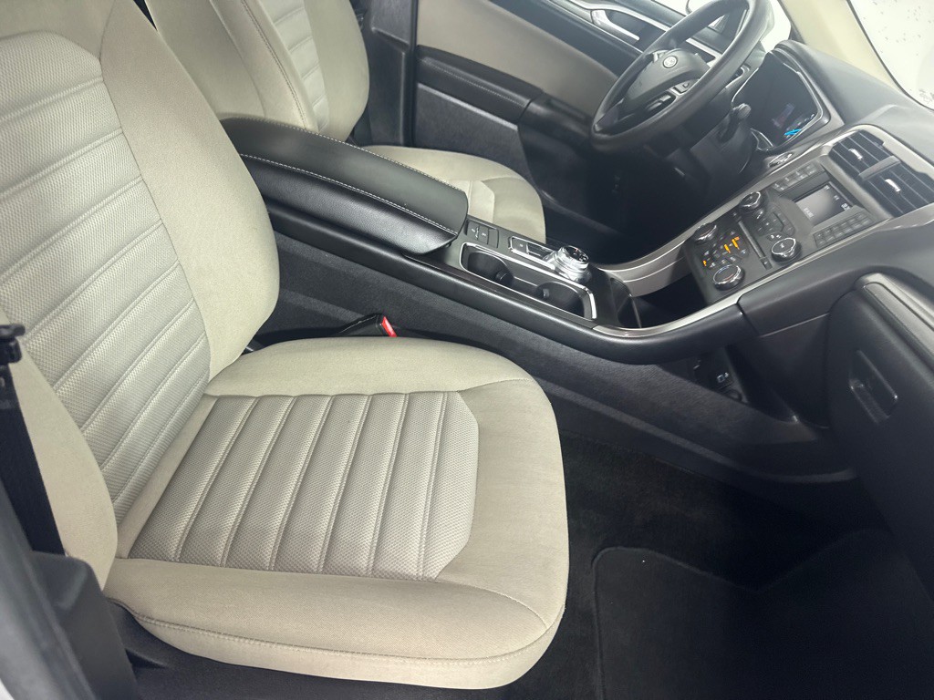 2018 Ford Fusion Image 23