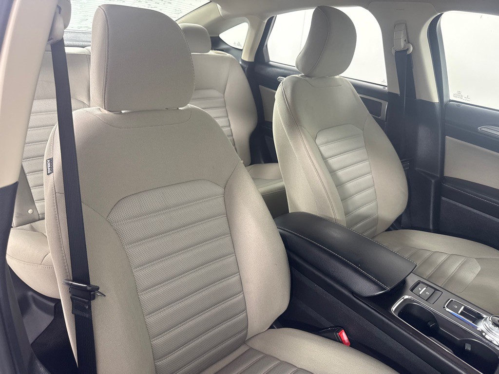 2018 Ford Fusion Image 24