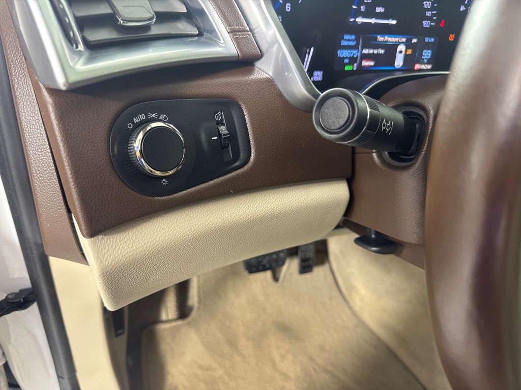 2016 Cadillac SRX Image 16