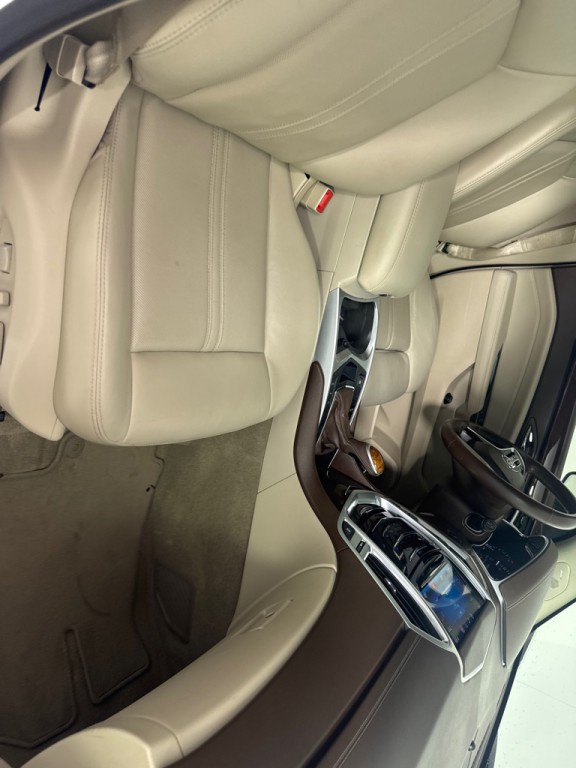 2016 Cadillac SRX Image 26