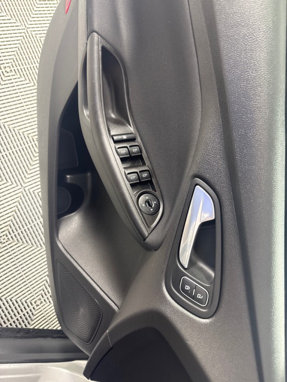 2018 Ford Focus Image 13