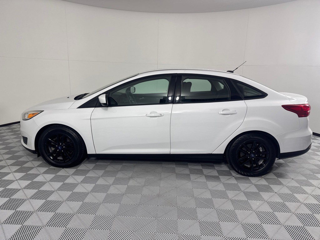 2018 Ford Focus Image 9