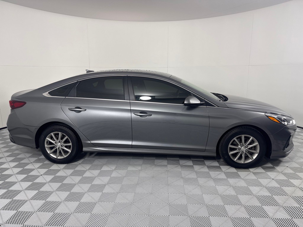 2018 Hyundai Sonata Image 4