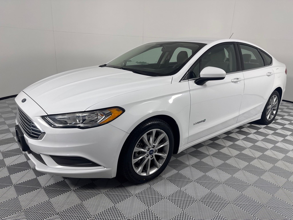 2017 Ford Fusion Image 10
