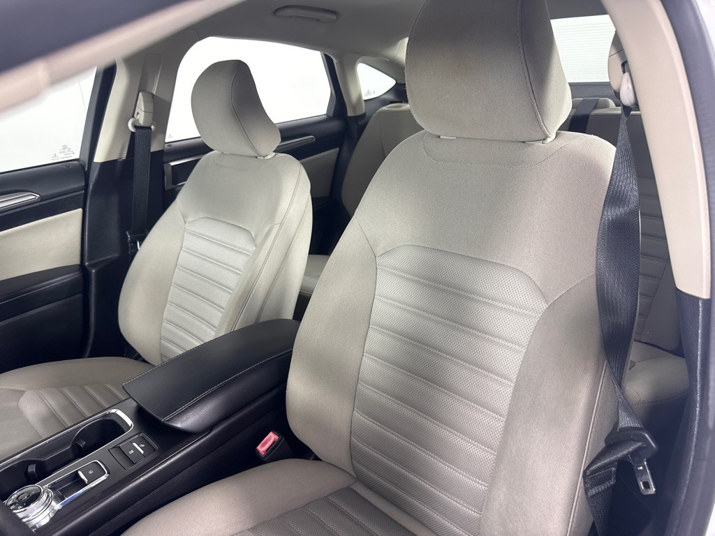 2017 Ford Fusion Image 15