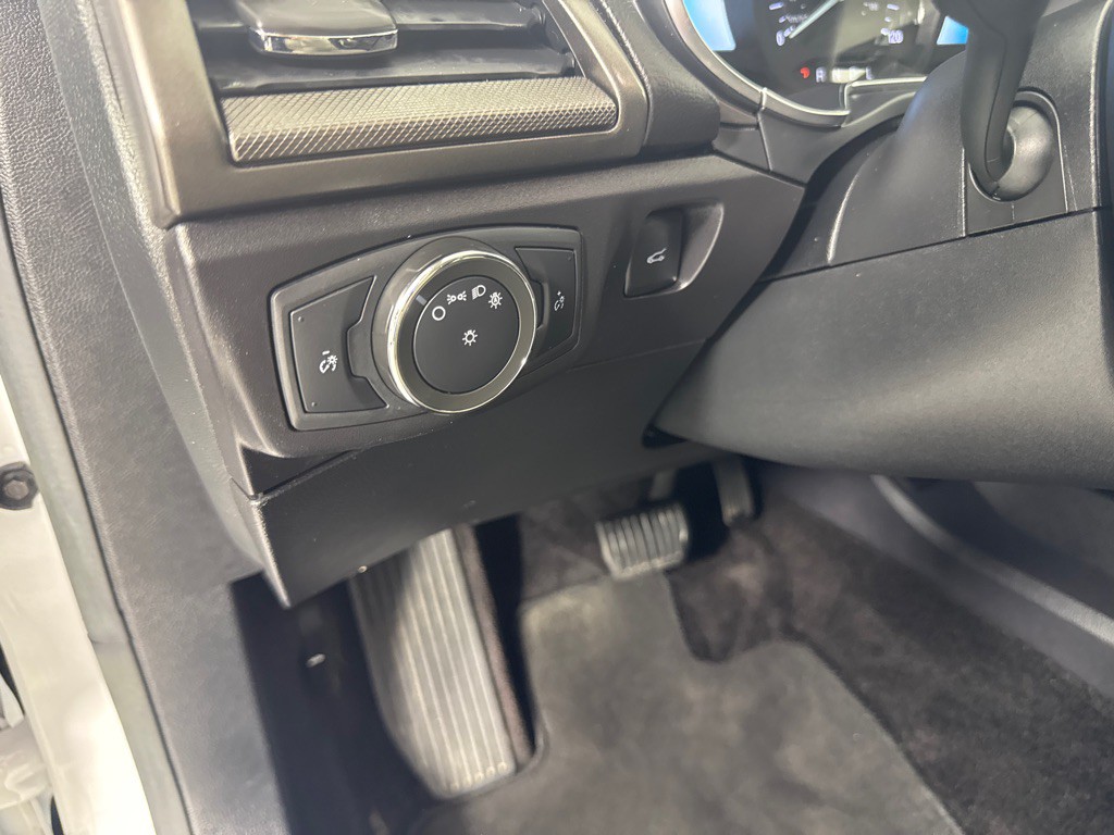 2017 Ford Fusion Image 16