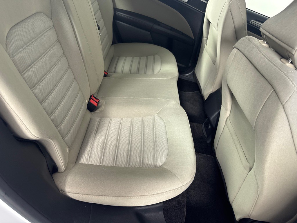 2017 Ford Fusion Image 23