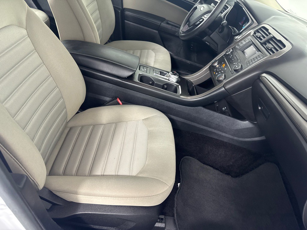 2017 Ford Fusion Image 25