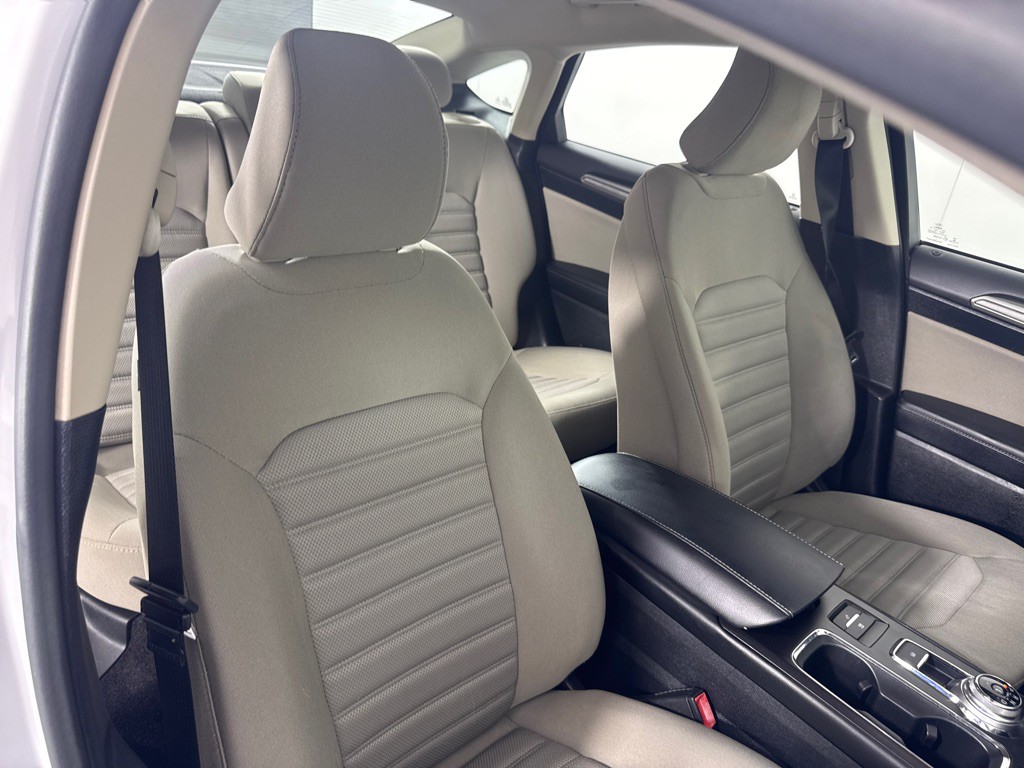 2017 Ford Fusion Image 26