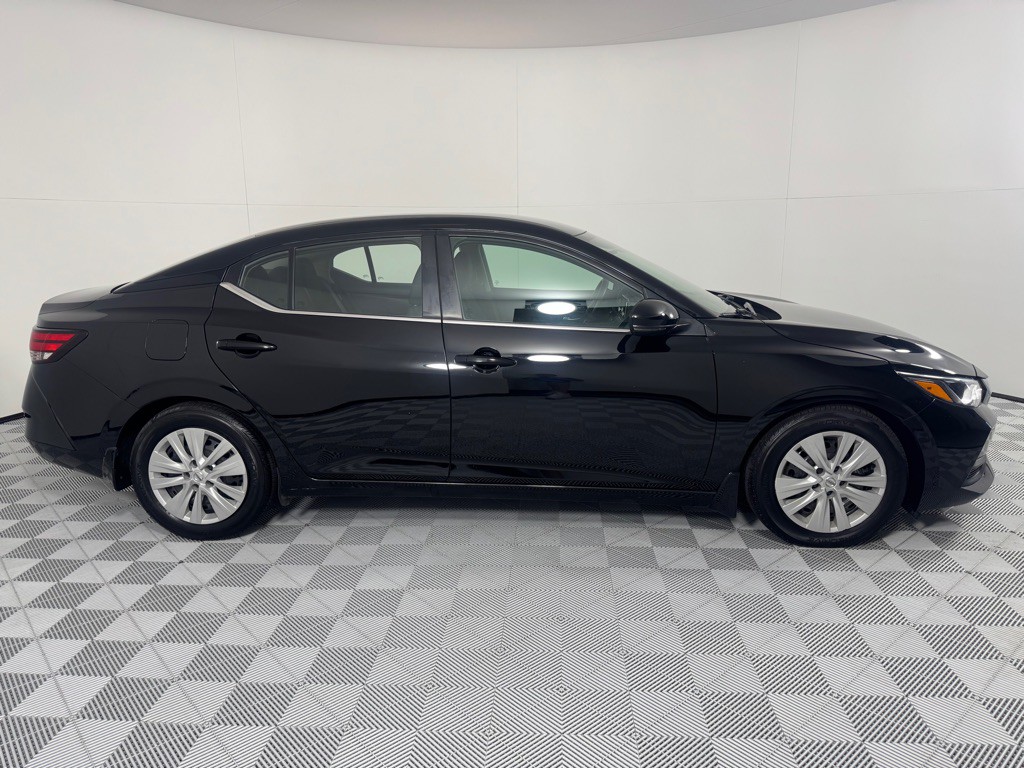 2022 Nissan Sentra Image 4
