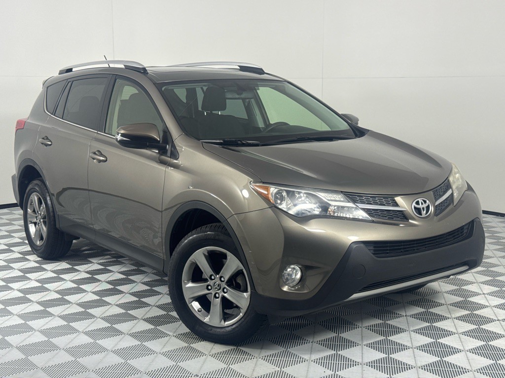 2015 Toyota Rav4 Image 2