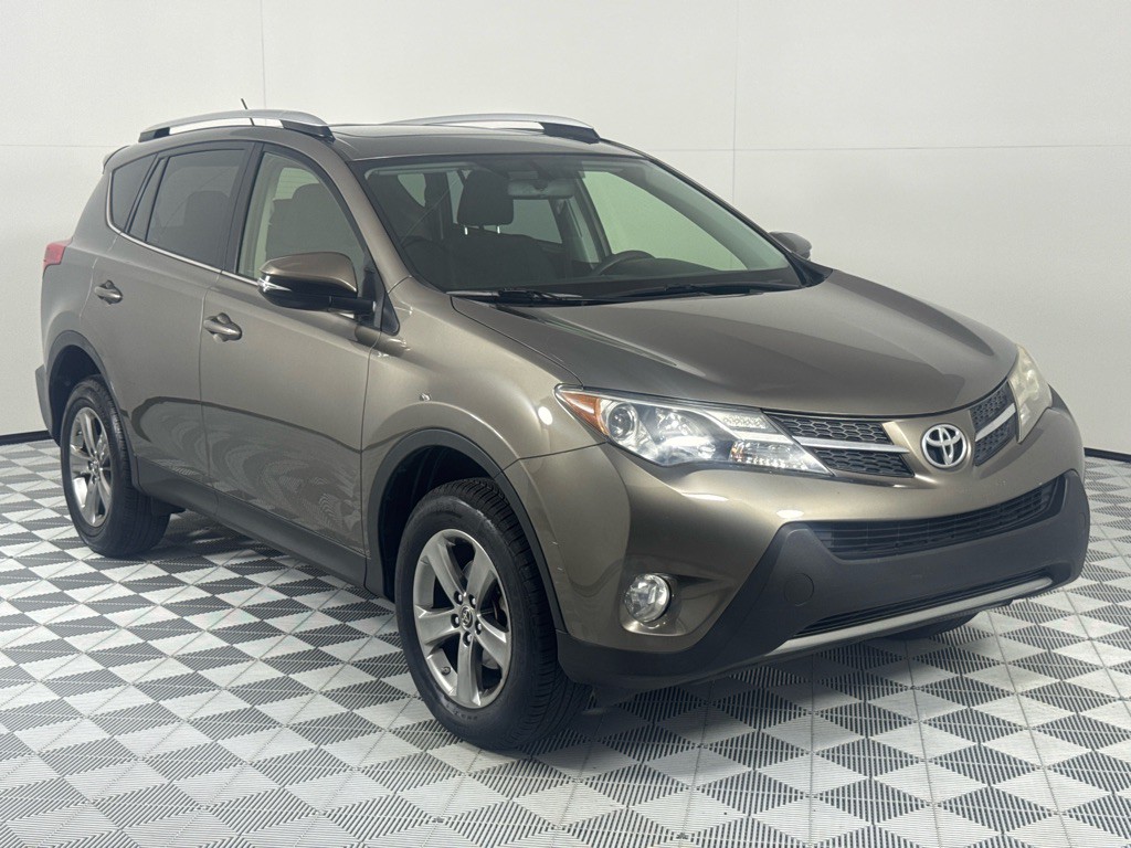 2015 Toyota Rav4 Image 3