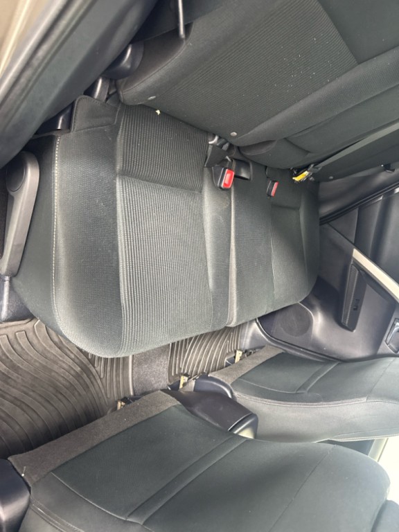 2015 Toyota Rav4 Image 21