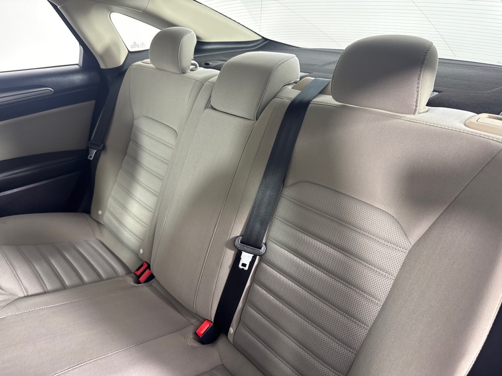2018 Ford Fusion Image 18