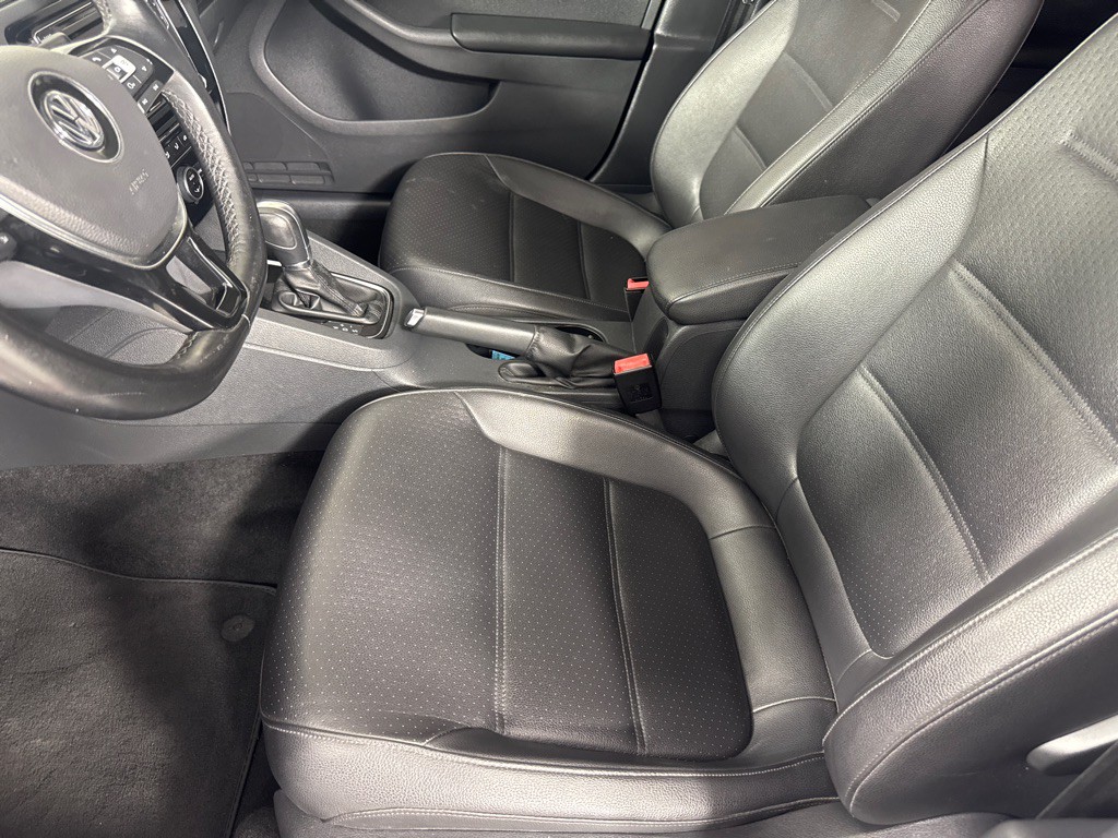 2017 Volkswagen Jetta Image 12