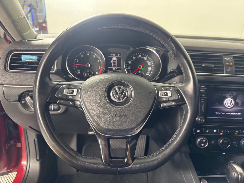 2017 Volkswagen Jetta Image 16