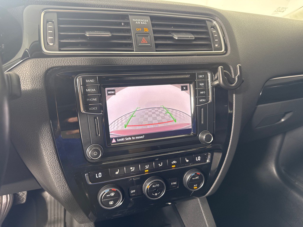 2017 Volkswagen Jetta Image 17