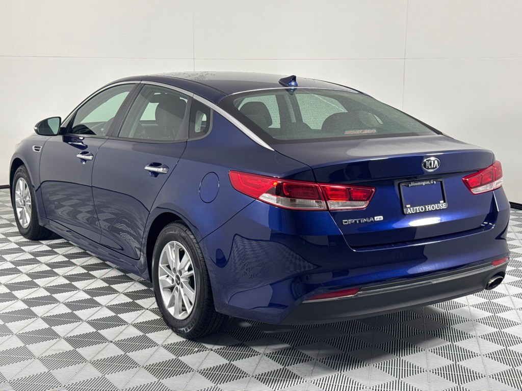 2017 Kia Optima Image 7