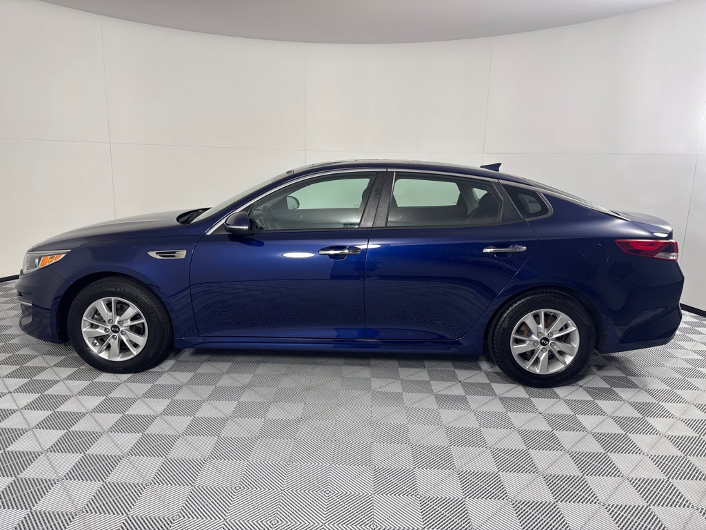 2017 Kia Optima Image 9