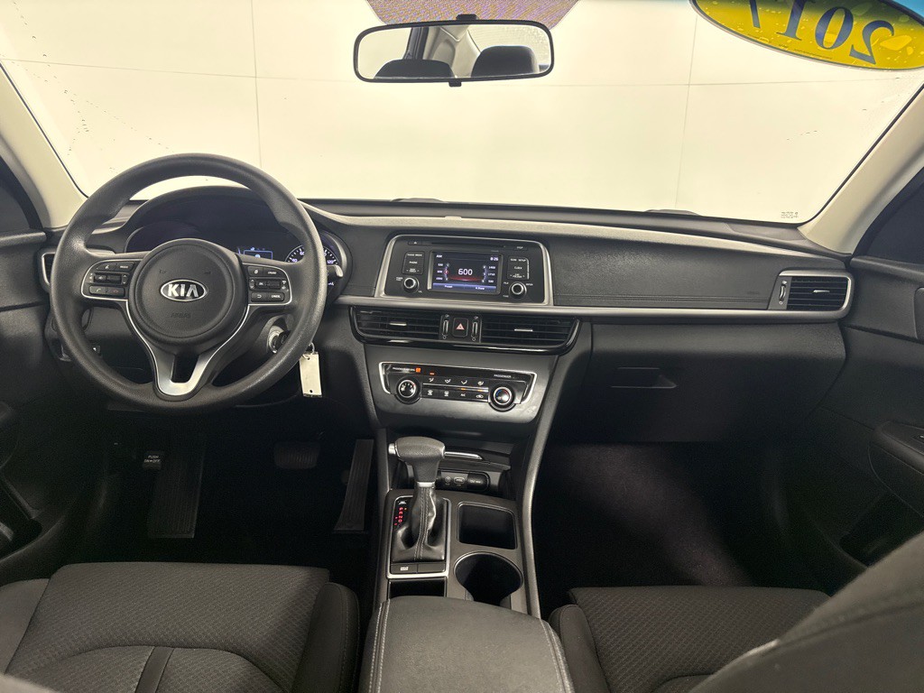 2017 Kia Optima Image 25