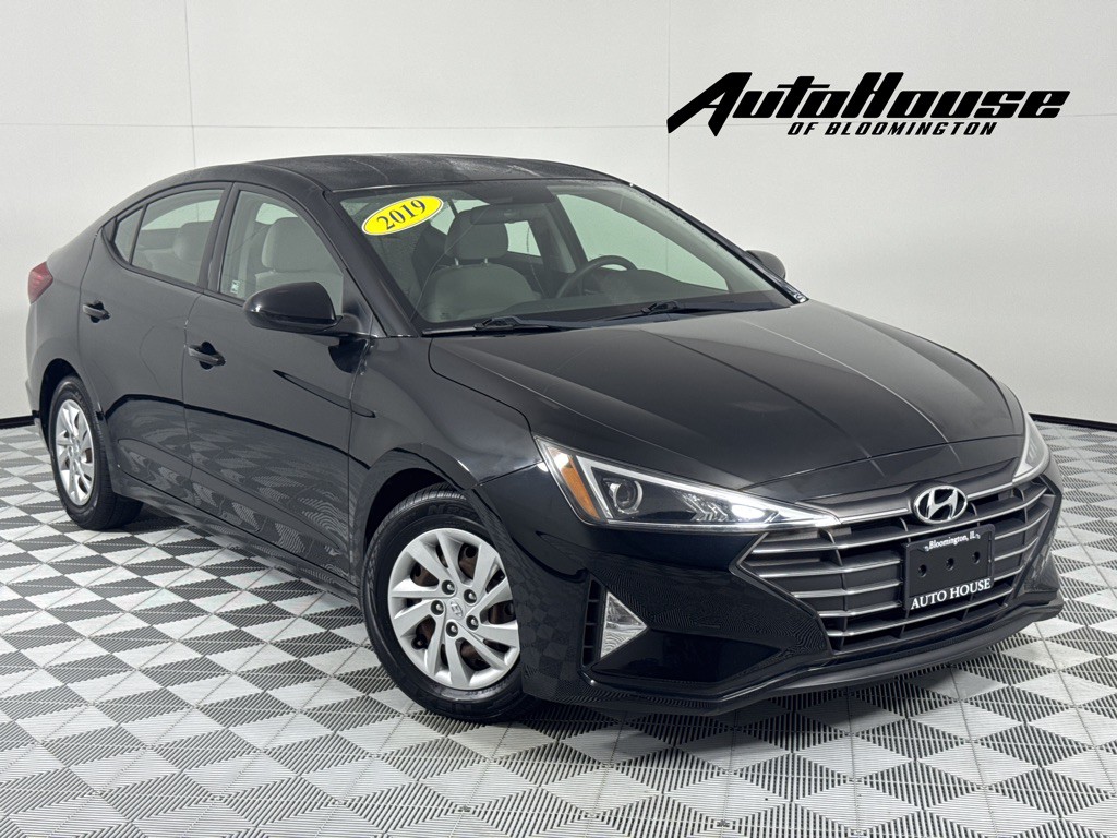 2019 Hyundai Elantra Image 1