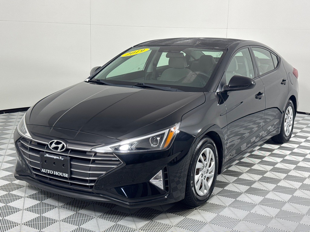 2019 Hyundai Elantra Image 9