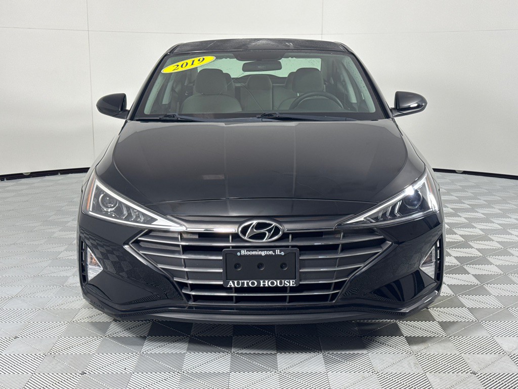 2019 Hyundai Elantra Image 10