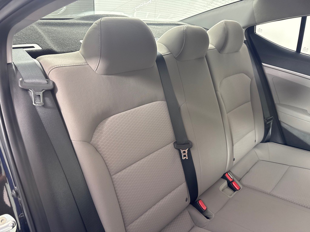 2019 Hyundai Elantra Image 22