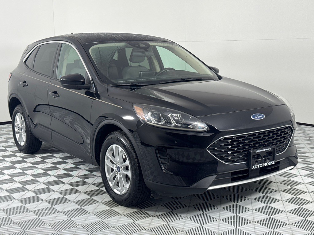 2020 Ford Escape Image 3