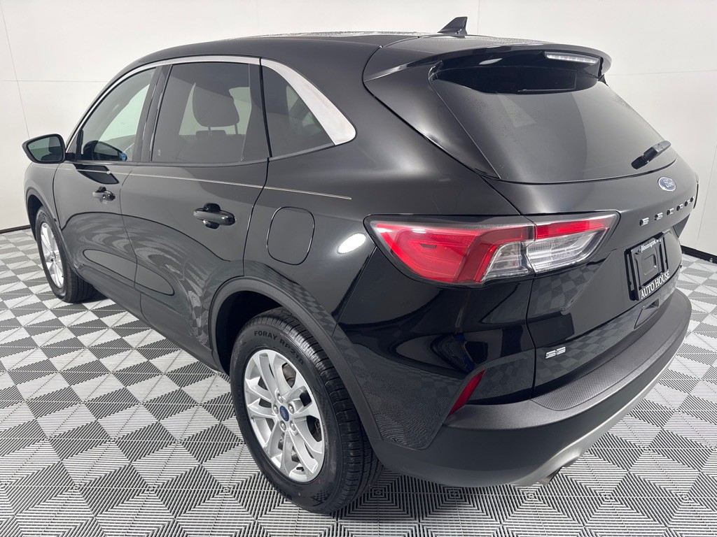 2020 Ford Escape Image 8