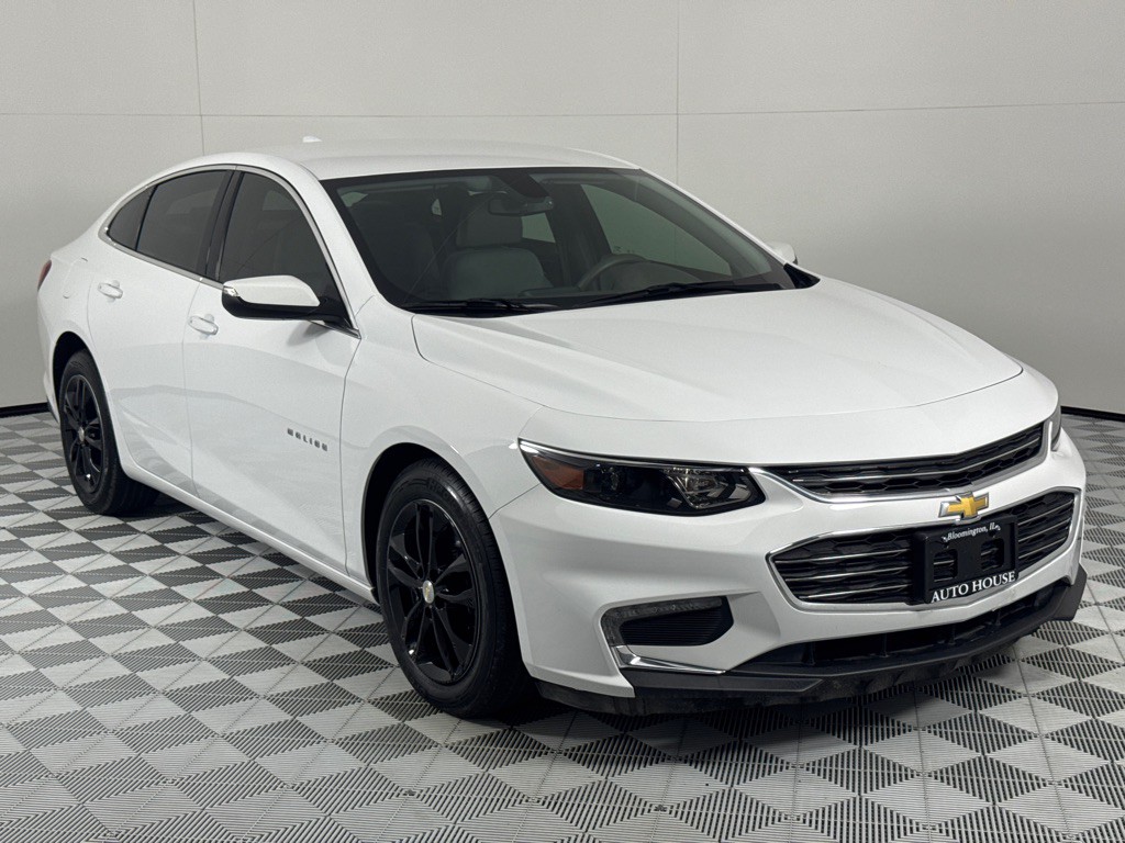2017 Chevrolet Malibu Image 3