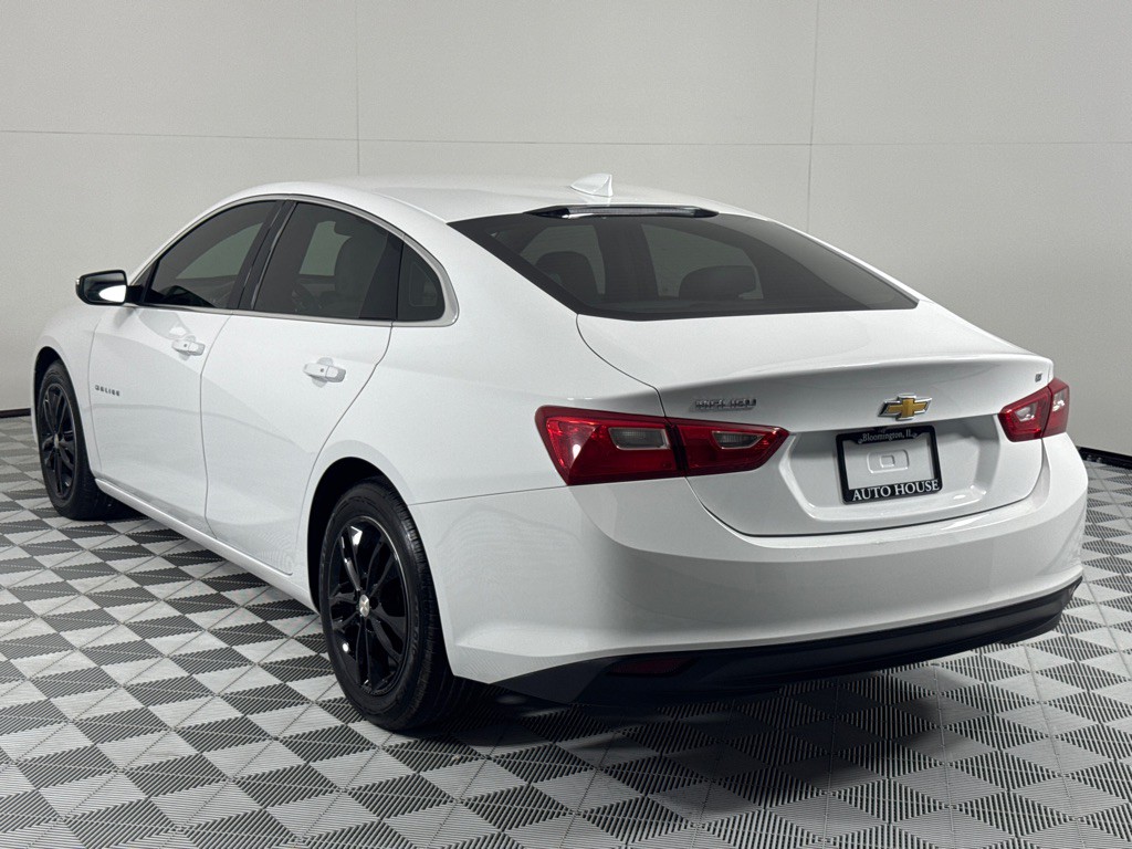 2017 Chevrolet Malibu Image 7