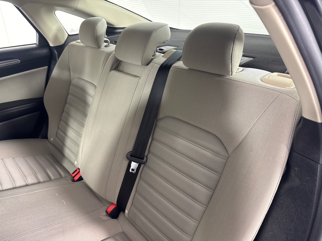 2018 Ford Fusion Image 18