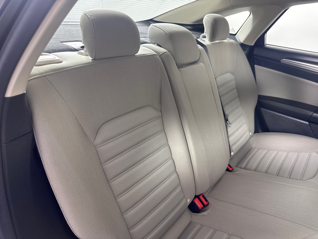 2018 Ford Fusion Image 23