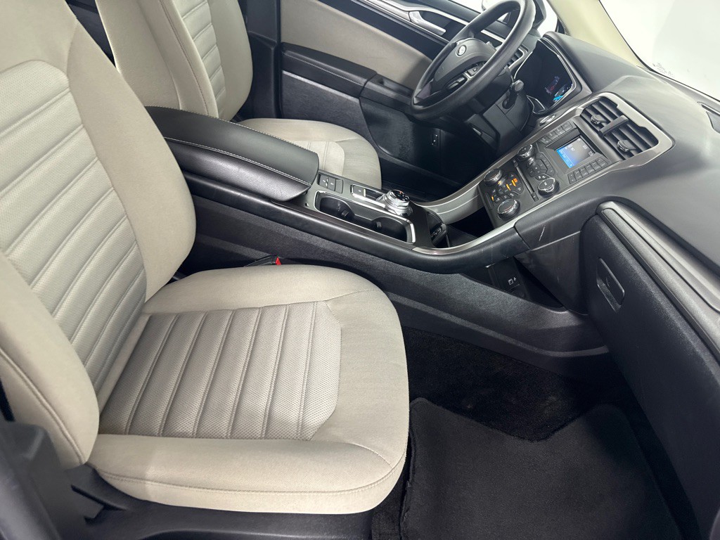 2018 Ford Fusion Image 24