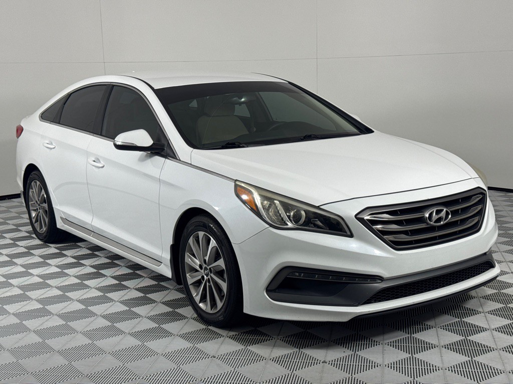 2015 Hyundai Sonata Image 3