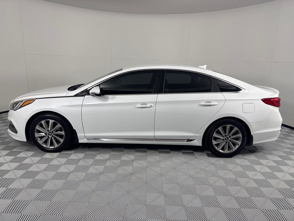 2015 Hyundai Sonata Image 8