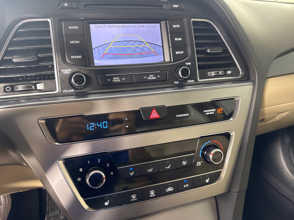 2015 Hyundai Sonata Image 16