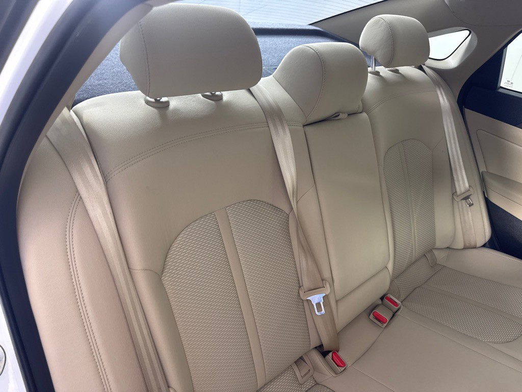 2015 Hyundai Sonata Image 21
