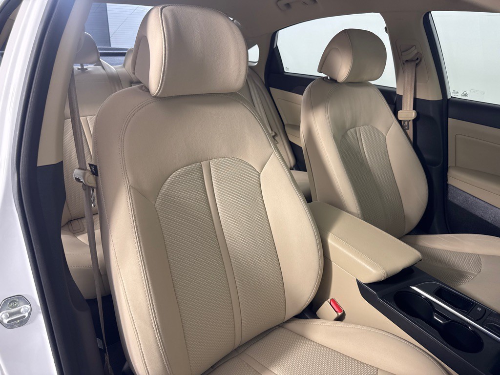 2015 Hyundai Sonata Image 23