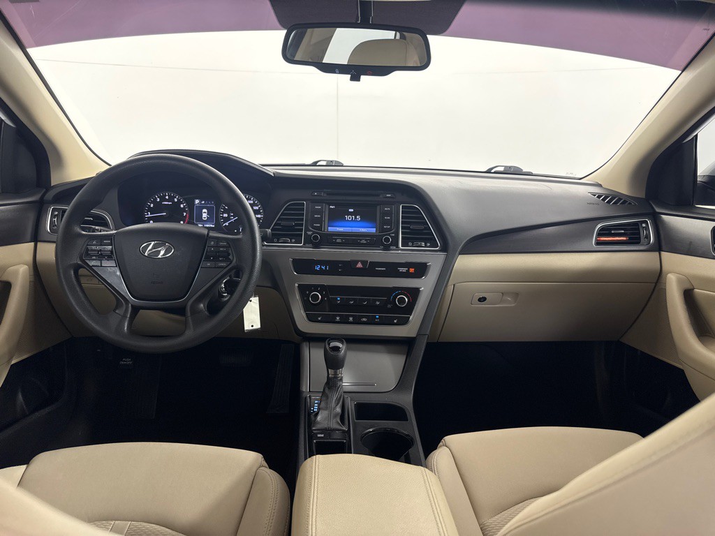 2015 Hyundai Sonata Image 24