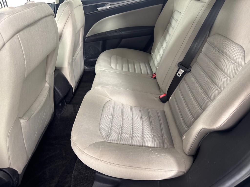 2018 Ford Fusion Image 17