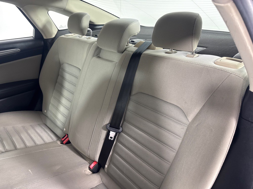2018 Ford Fusion Image 18