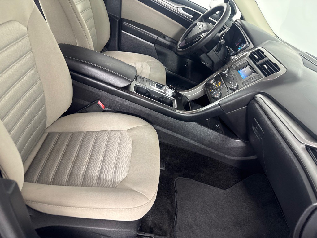 2018 Ford Fusion Image 21