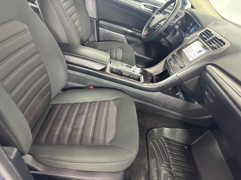 2018 Ford Fusion Image 25