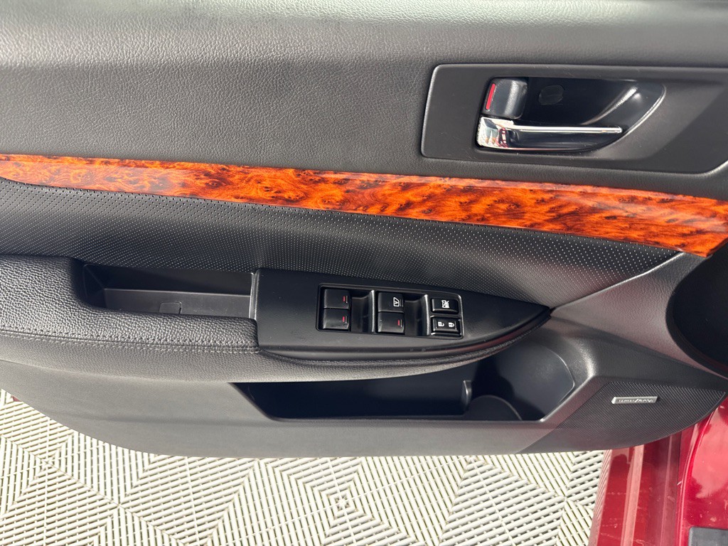 2012 Subaru Legacy Image 10