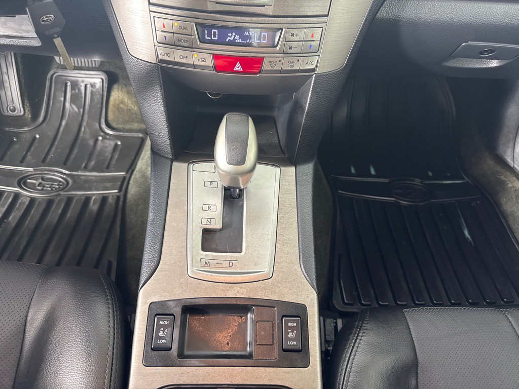 2012 Subaru Legacy Image 16