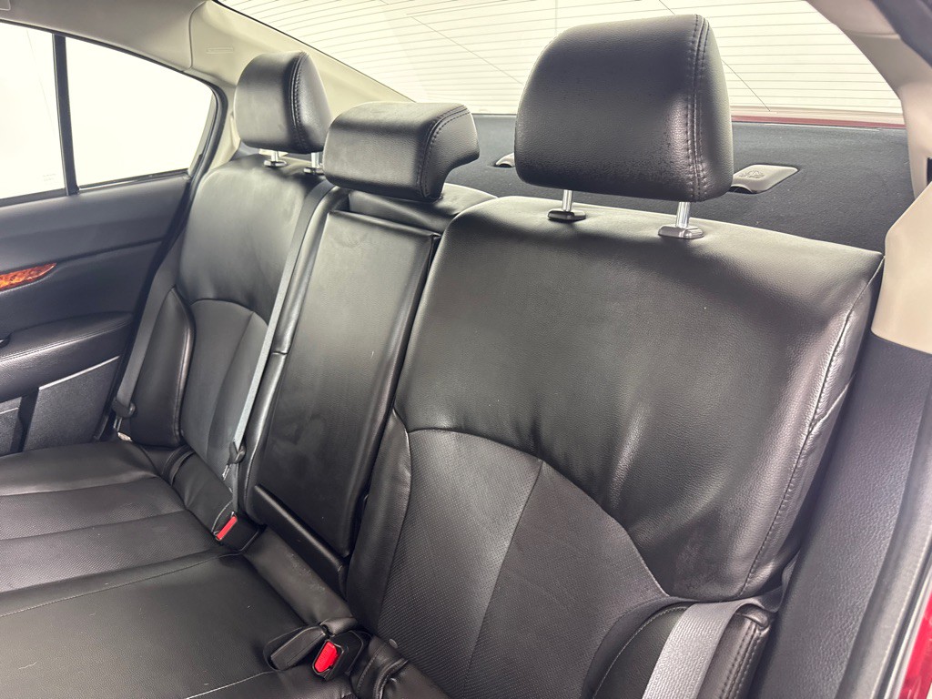2012 Subaru Legacy Image 18