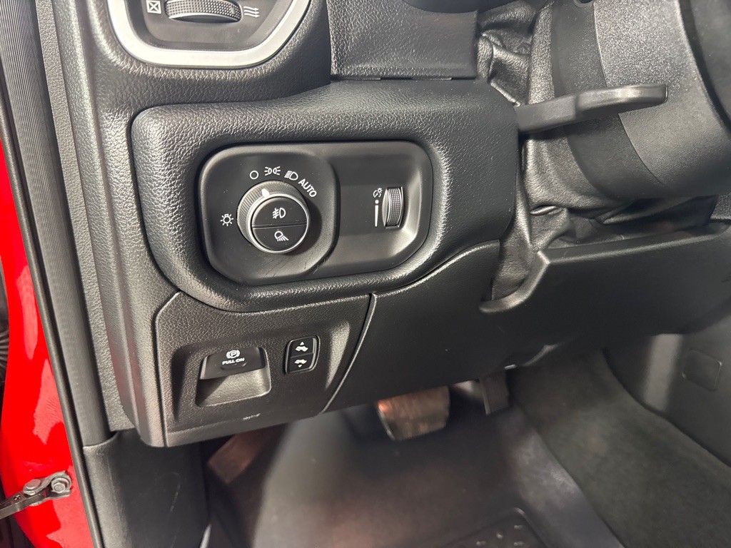 2020 RAM 1500 Image 15