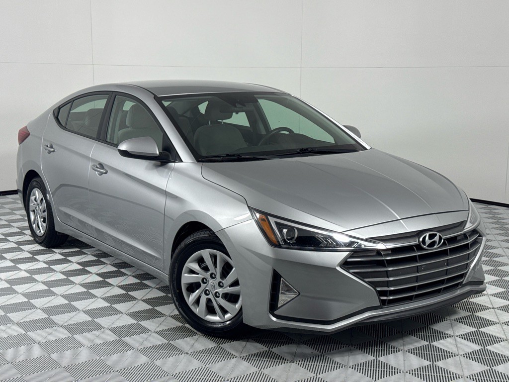 2020 Hyundai Elantra Image 2